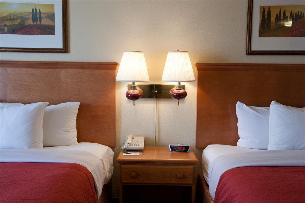Country Inn & Suites By Radisson, Davenport - Quad Cities Pokój zdjęcie