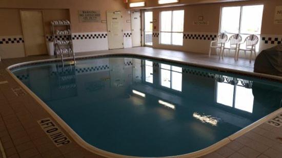 Country Inn & Suites By Radisson, Davenport - Quad Cities Zewnętrze zdjęcie