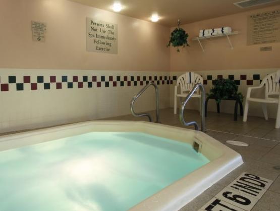 Country Inn & Suites By Radisson, Davenport - Quad Cities Udogodnienia zdjęcie